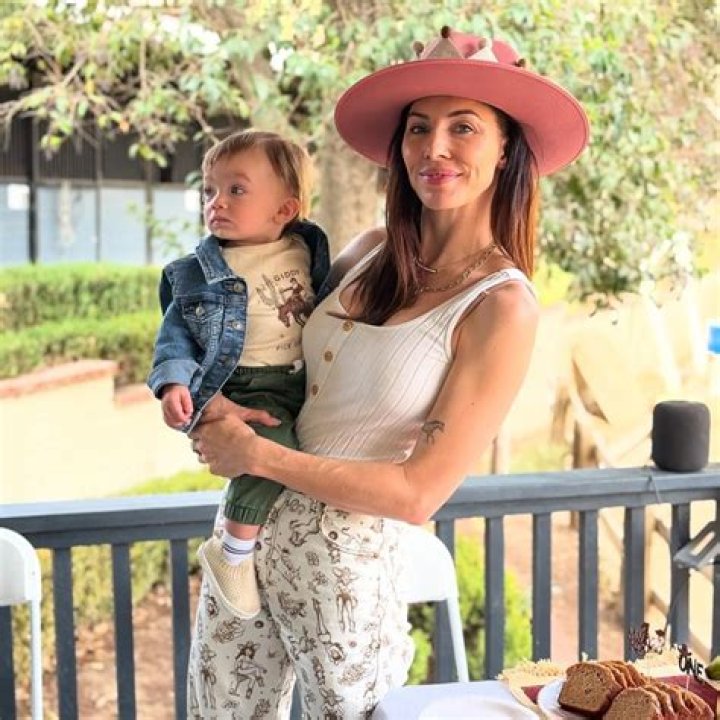 Whitney Cummings' Baby Daddy Conundrum